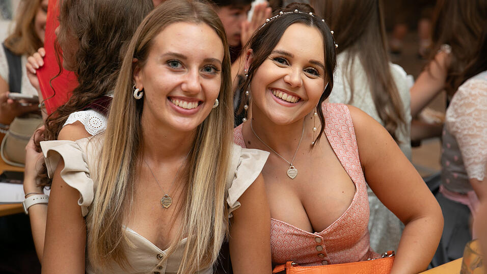 Die Partybilder vom Mittwoch, 14. August, aus dem Festzelt Nothaft. Die Partybilder vom Mittwoch, 14. August, aus dem Festzelt Nothaft.