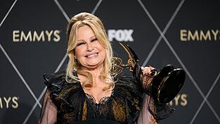 Durch die Serie «The White Lotus» wurde Schauspielerin Jennifer Coolidge zum Kult und gewann mehrere Preise. (Archivbild) Durch die Serie «The White Lotus» wurde Schauspielerin Jennifer Coolidge zum Kult und gewann mehrere Preise. (Archivbild)