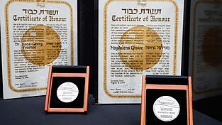 Magdalena Große und Hans-Georg Früchte wurden posthum als «Gerechte der Völker» mit Yad-Vashem-Medaillen ausgezeichnet - benannt nach der Holocaust-Gedenkstätte in Israel.