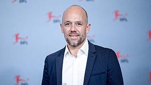 Holger Schwiewagner verkündete für die SpVgg Greuther Fürth ein Minus von 4,7 Millionen Euro. Holger Schwiewagner verkündete für die SpVgg Greuther Fürth ein Minus von 4,7 Millionen Euro.