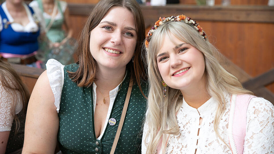 Die Partybilder vom Sonntag, 10. August, aus dem Festzelt Wenisch. Die Partybilder vom Sonntag, 10. August, aus dem Festzelt Wenisch.