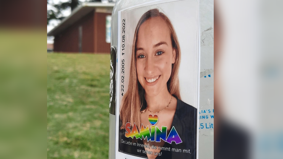 Ganz oben auf Saminas Wuschliste stand eine Reise nach Australien. Ein Freund der Familie Griesbeck hat einen Sticker im Surfer-Paradies Byron Bay an der Ostk&uuml;ste aufgeklebt.