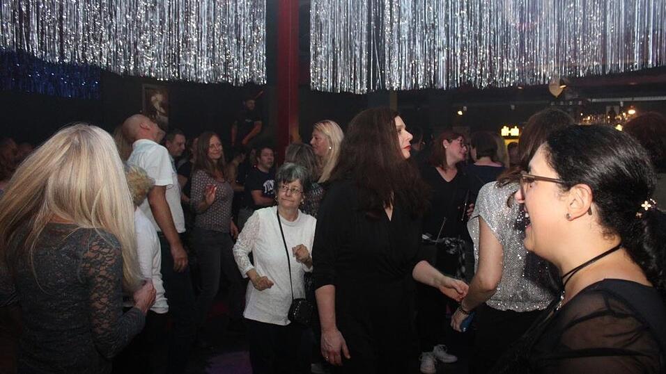 Die Eindrücke von der Veranstaltung 'From Disco to Disco' im Rocketclub in Landshut. Die Eindrücke von der Veranstaltung 'From Disco to Disco' im Rocketclub in Landshut.