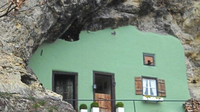 Das ber&uuml;hmte 'Haus ohne Dach' kann man in Kallm&uuml;nz besichtigen.