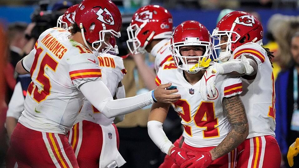Wide Receiver Skyy Moore (24) von den Kansas City Chiefs jubelt nach seinem Touchdown. Wide Receiver Skyy Moore (24) von den Kansas City Chiefs jubelt nach seinem Touchdown.