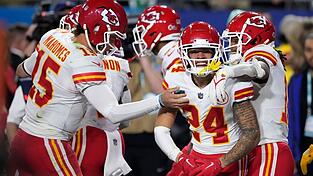 Wide Receiver Skyy Moore (24) von den Kansas City Chiefs jubelt nach seinem Touchdown.