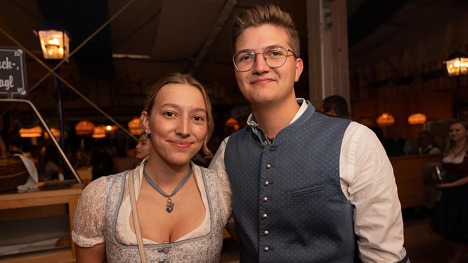 Die Partybilder vom Freitag, 11. August 2023, aus dem Festzelt Reisinger. Die Partybilder vom Freitag, 11. August 2023, aus dem Festzelt Reisinger.