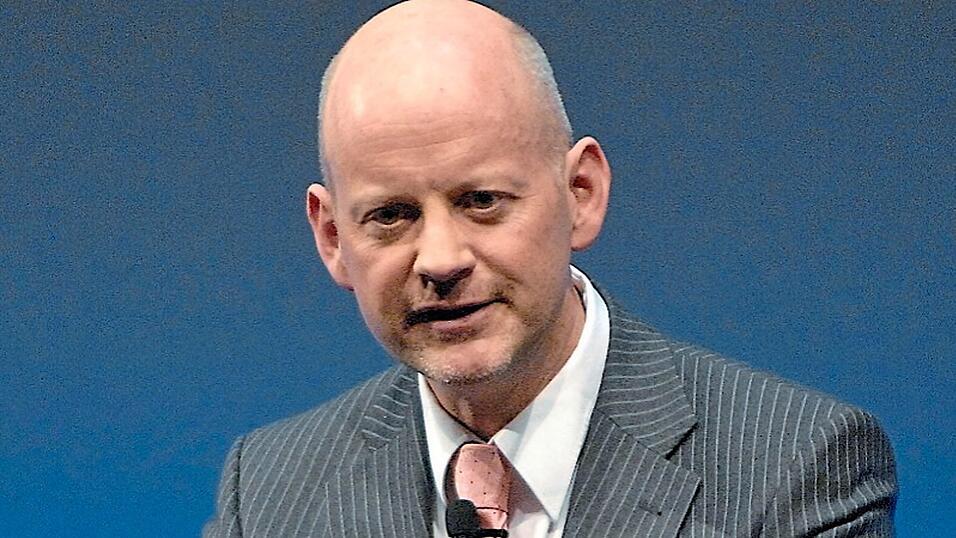 Stephan Bierling leitet die Professur f&uuml;r Internationale Politik und transatlantische Beziehungen an der Universit&auml;t Regensburg.