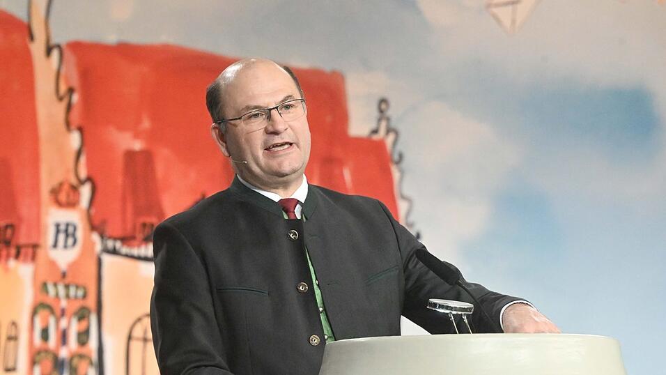 Albert Füracker (CSU), Staatsminister der Finanzen und für Heimat in Bayern. Albert Füracker (CSU), Staatsminister der Finanzen und für Heimat in Bayern.