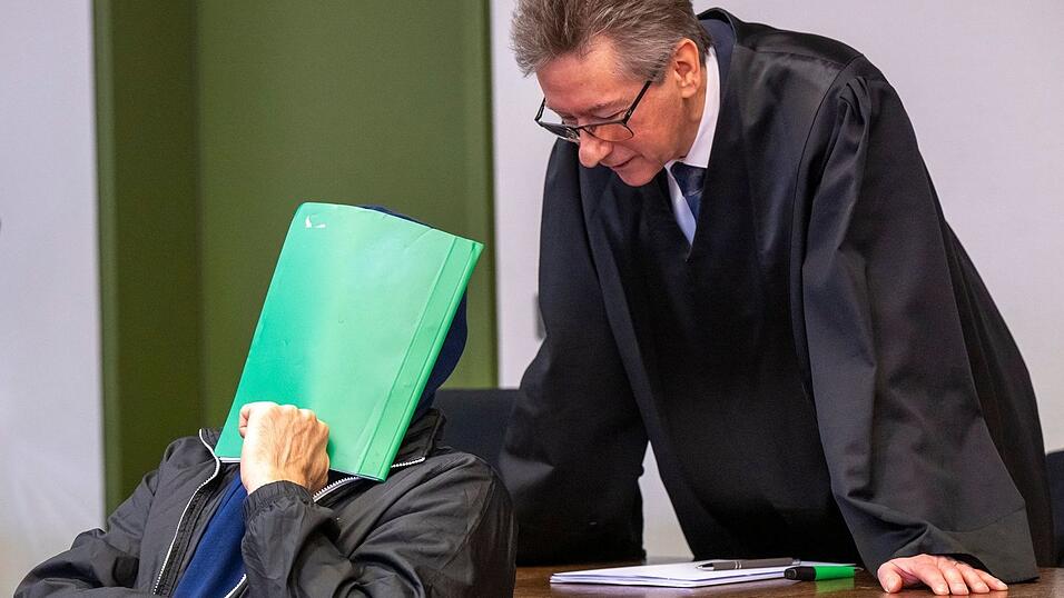Ein Russe soll im Streit zwei Ukrainern erstochen haben. (Archivbild)