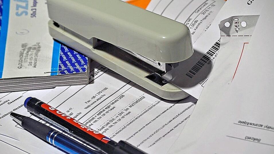 Ihre Aufgabenbereiche Buchhaltung und Kontof&uuml;hrung nutzte die Angeklagte, um insgesamt 158 Schecks zulasten des Kanzleikontos und zugunsten ihres eigenen einzul&ouml;sen.