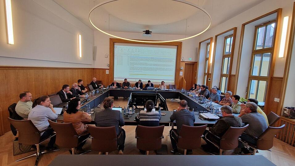 In der letzten Arbeitssitzung des Stadtrats ging es unter anderem um die finanzielle Lage der Stadt.