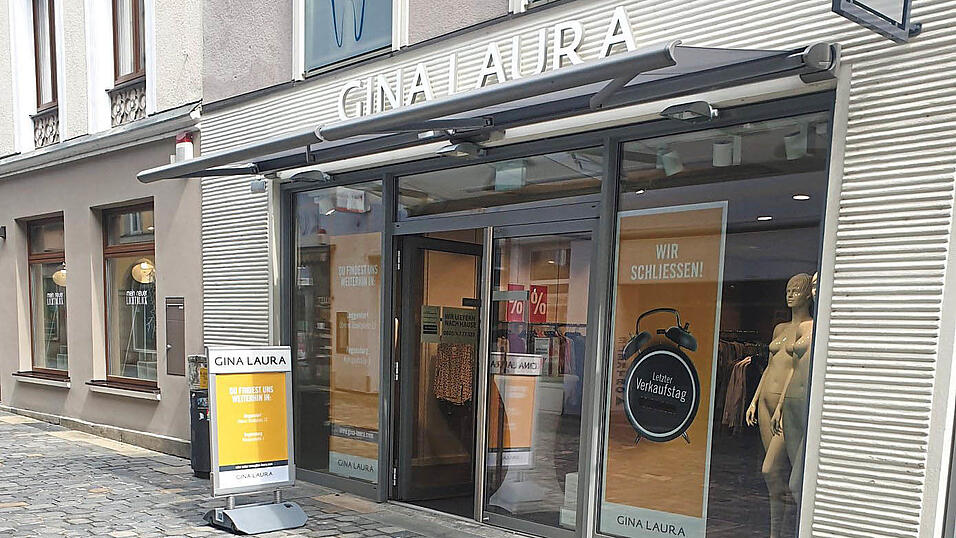 Das Damenmodegeschäft Gina Laura schließt seine Filiale an der Steinergasse. Das Damenmodegeschäft Gina Laura schließt seine Filiale an der Steinergasse.