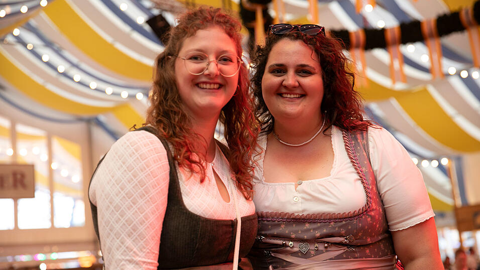 Die Partybilder vom Montag, 18. August, aus dem Festzelt Reisinger. Die Partybilder vom Montag, 18. August, aus dem Festzelt Reisinger.