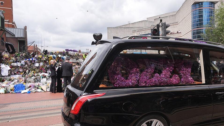 Seine Beisetzung erinnerte an ein Staatsbegräbnis. (Archivbild)