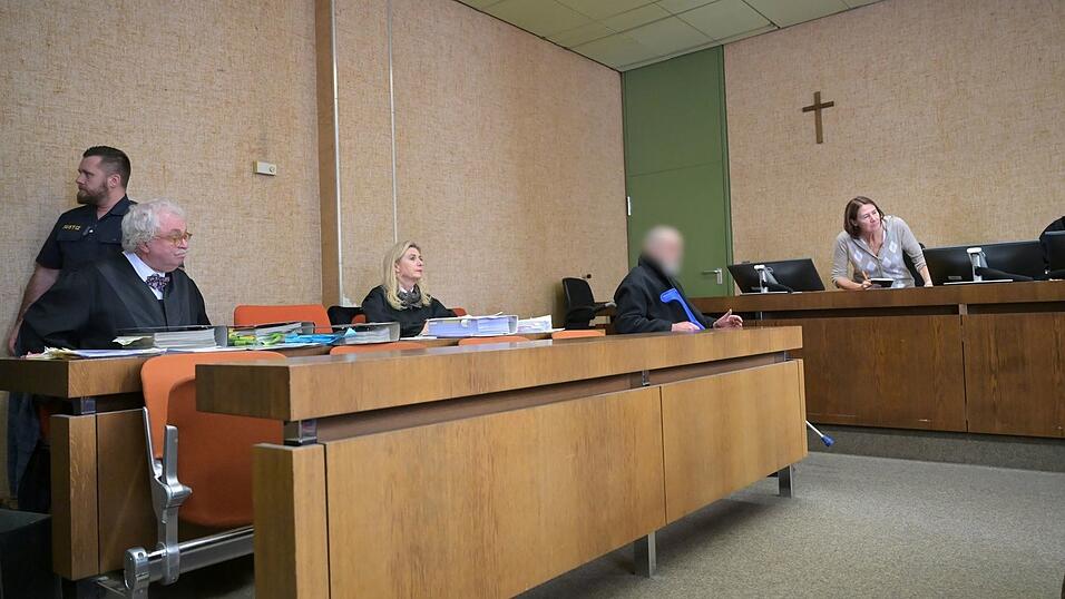 Dem Angeklagten wurde Vergewaltigung vorgeworfen.