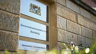 Die Zentralstelle Cybercrime Bayern hat Anklage wegen schweren sexuellen Kindesmissbrauchs erhoben. (Symbolbild)