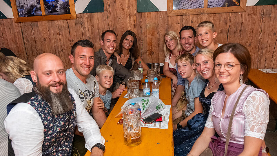 Die Partybilder vom Sonntag, 13. August 2023, aus dem Festzelt Weckmann.