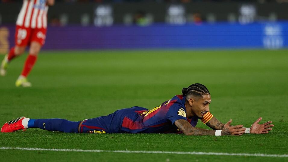 Raphinha und der FC Barcelona sind im Pokal an Atlético Madrid gescheitert. Raphinha und der FC Barcelona sind im Pokal an Atlético Madrid gescheitert.