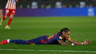 Raphinha und der FC Barcelona sind im Pokal an Atlético Madrid gescheitert. Raphinha und der FC Barcelona sind im Pokal an Atlético Madrid gescheitert.