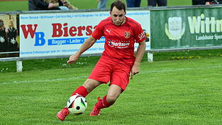 Die K&ouml;tztinger mit Maximilian Drexler wollen es im Heimspiel gegen den FC Dingolfing besser als beim 1:3 beim FC Teisbach machen.
