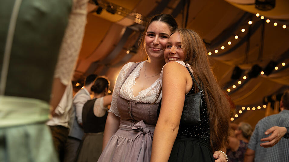 Die Partybilder vom Freitag, 15. August, aus dem Festzelt Reisinger. Die Partybilder vom Freitag, 15. August, aus dem Festzelt Reisinger.
