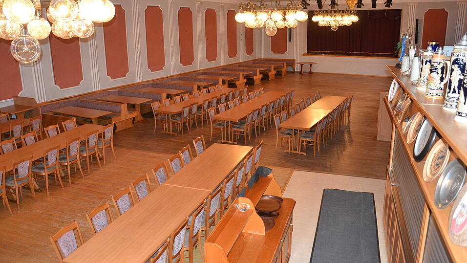 Ein Blick in den Wittmannsaal, dessen Parkettboden dieses Jahr erneuert wird.