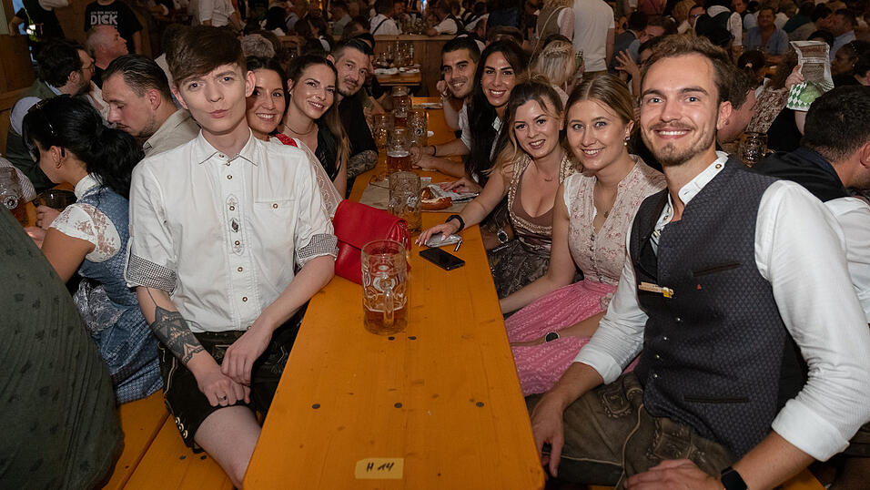 Die Partybilder vom Montag, 14. August 2023, aus dem Festzelt Weckmann.