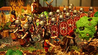 Da Römer-Figuren bei Playmobil nur viereckige Schilde tragen, für Hilfstruppen wie in Künzing eher unüblich, wurde eine Sonderanfertigung für ovale Schilde in Auftrag gegeben.