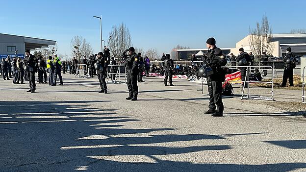 Protestveranstaltung gegen den Politischen Aschermittwoch der AfD Protestveranstaltung gegen den Politischen Aschermittwoch der AfD
