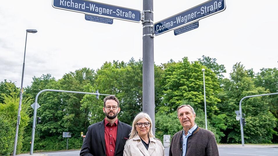 OB Andreas Zippel (l.), Martina Ruppert vom Historischen Museum und der ehemalige Landtagsabgeordnete Christoph Rabenstein (SPD) stellten das Projekt vor. OB Andreas Zippel (l.), Martina Ruppert vom Historischen Museum und der ehemalige Landtagsabgeordnete Christoph Rabenstein (SPD) stellten das Projekt vor.