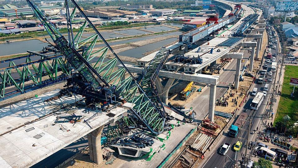 Bereits zum zweiten Mal innerhalb von 24 Stunden ist es in Thailand zu einem t&ouml;dlichen Ungl&uuml;ck mit einem Baukran gekommen.