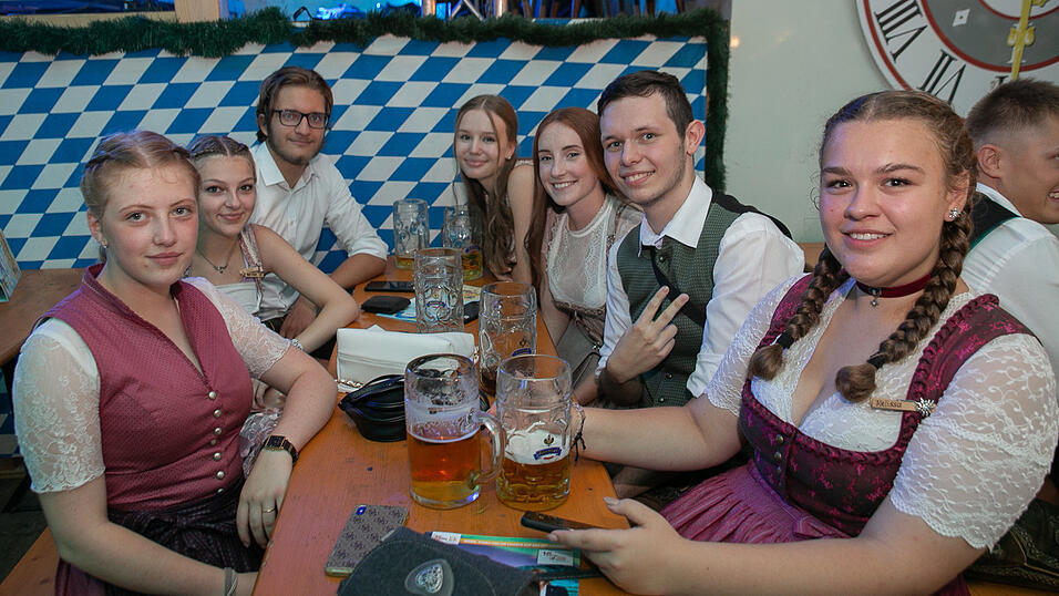 Die Partybilder von Sonntag, 21. August 2022, aus dem Festzelt Reisinger.
