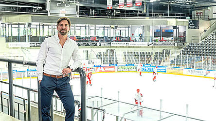 Lockruf aus der Verbandszentrale: Den 39-jährigen Sebastian Vogl zieht’s vom EVL zum DEB - als hauptamtlichen „Bundestorwarttrainer Entwicklung und Koordination“, wie’s offiziell heißt.