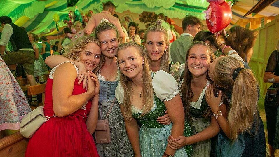 Die Partybilder vom Samstag, 13. August 2022, aus dem Festzelt Reisinger.