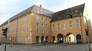 Im Neuen Rathaus scheiterten am Donnerstag die Versuche der AfD-Fraktion, mit &Auml;nderungsantr&auml;gen eigene Kandidaten zu platzieren.