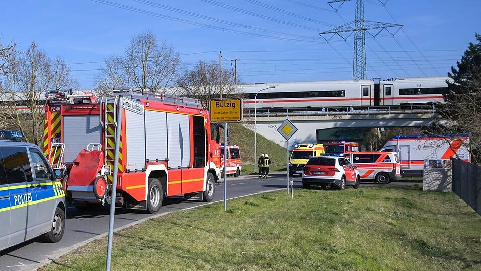 Es mussten Verletzte versorgt werden.