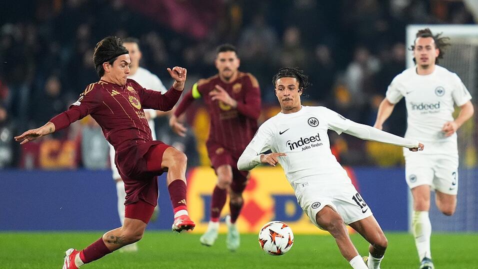 Trotz Niederlage bei AS Rom steht Eintracht Frankfurt im Achtelfinale der Europa League. Trotz Niederlage bei AS Rom steht Eintracht Frankfurt im Achtelfinale der Europa League.