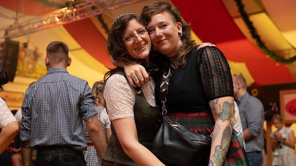 Die Partybilder vom Samstag, 8. August, aus dem Festzelt Greindl. Die Partybilder vom Samstag, 8. August, aus dem Festzelt Greindl.