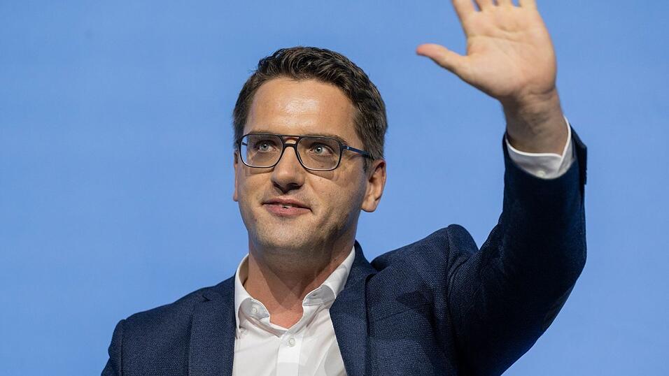 Die Junge Union fordert einen Rückzahlplan für die neuen Schulden. (Archivbild) Die Junge Union fordert einen Rückzahlplan für die neuen Schulden. (Archivbild)