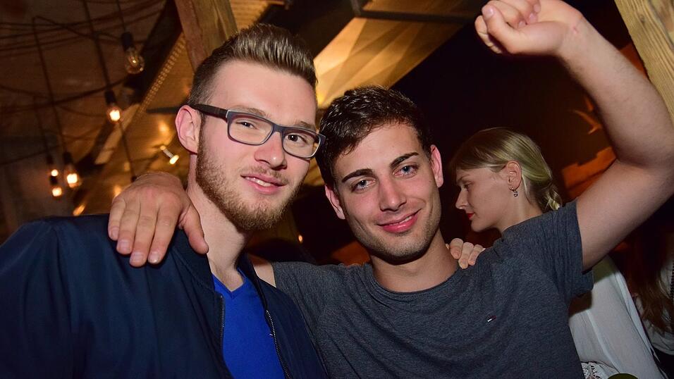 'Hoch die Hände, Wochenende' - so 'Wuid' wurde gefeiert in Straubing. 'Hoch die Hände, Wochenende' - so 'Wuid' wurde gefeiert in Straubing.