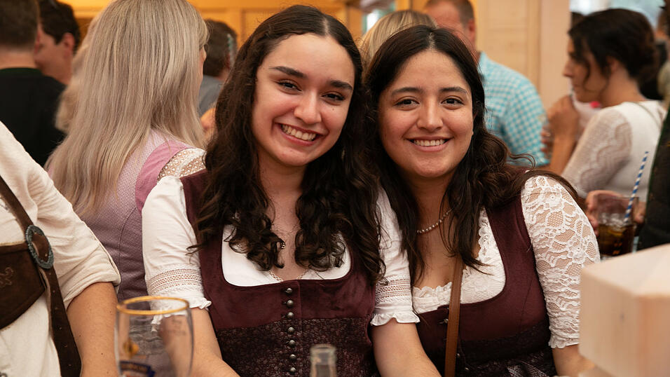 Die Partybilder vom Samstag, 16. August, aus dem Festzelt Reisinger. Die Partybilder vom Samstag, 16. August, aus dem Festzelt Reisinger.