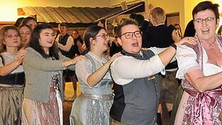 In seinem Element war Konrad Eisenhut als Polonaise-Anf&uuml;hrer.