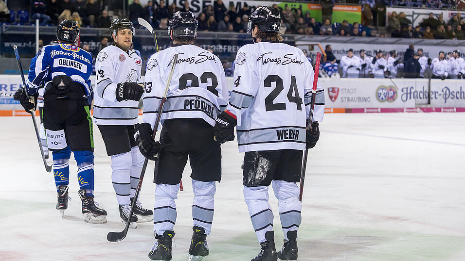 Die Straubing Tigers hatten die Thomas Sabo Ice Tigers N&uuml;rnberg zu Gast.