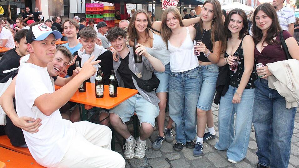 Das Landshuter Altstadtfest feierte am Freitag einen traumhaften Einstand. Das Landshuter Altstadtfest feierte am Freitag einen traumhaften Einstand.