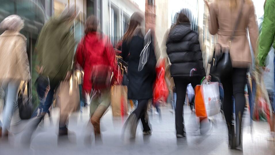 Die Zuwanderung aus dem Ausland ging in Bayern von Januar bis September 2025 um 58 Prozent zur&uuml;ck. (Symbolbild)