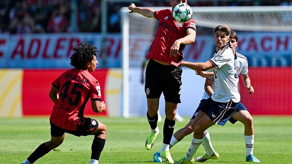 Umkämpfter Test: Wiesbaden empfing den FC Bayern. Umkämpfter Test: Wiesbaden empfing den FC Bayern.