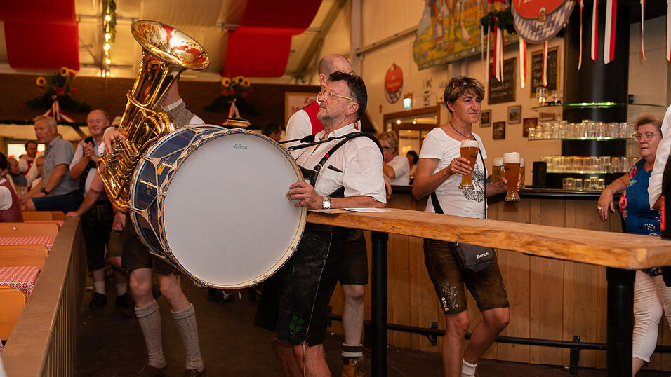 Die Partybilder vom Sonntag, 20. August 2023, aus dem Festzelt Greindl. Die Partybilder vom Sonntag, 20. August 2023, aus dem Festzelt Greindl.