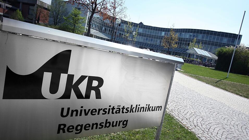 Am Universit&auml;tsklinikum in Regensburg werden vor allem COVID-19-Patienten mit schwerem Krankheitsverlauf behandelt (Symbolbild).