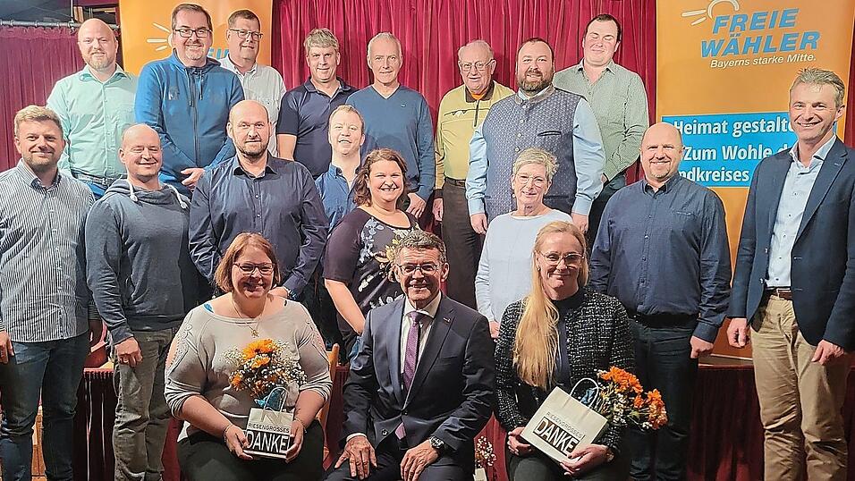 Die Kandidaten der Freien Wähler Bruckberg. Die Kandidaten der Freien Wähler Bruckberg.